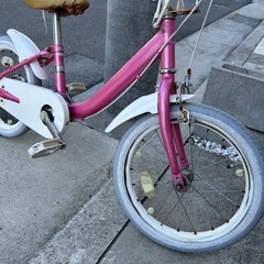 子供用16インチ自転車(コマとカゴもあります)の画像