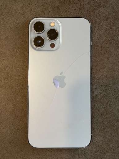 [格安]iPhone13proMax 128gb 早急に売りたいです。
