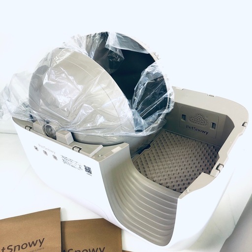 
PetSnowy　全自動　猫用トイレ　展示未使用品　消臭剤付　専用替砂袋30枚付　スマホアプリ　飛散防止　消臭機能　デオドラント