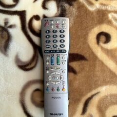 再投稿＞SHARP AQUOS LC-32D30 2008年モデル 日本製 (rowa) 佐賀の 