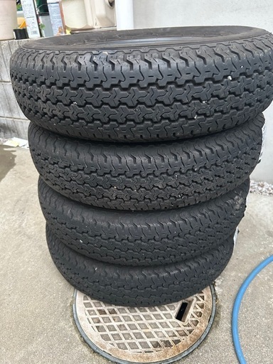 145/80R12ヨコハマタイヤ　バリ溝