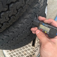145/80R12ヨコハマタイヤ　バリ溝の画像