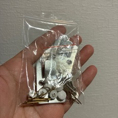 壁につけられる棚の画像