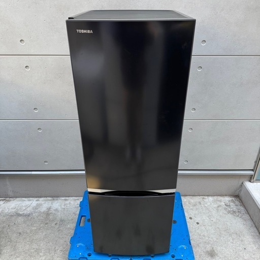 153⭐️2021年製美品★東芝　冷蔵庫　大型　ブラック　黒　一人暮らし 