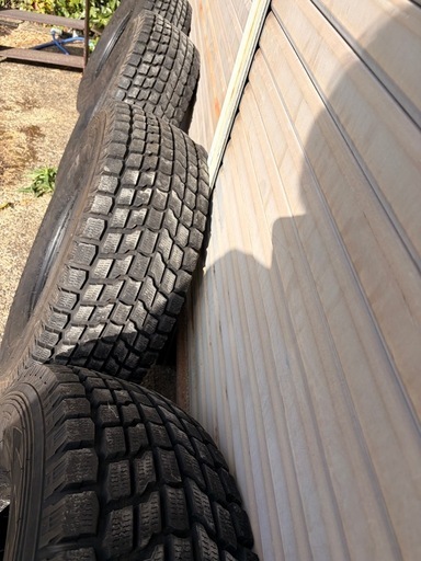 バリ山　YOKOHAMA GEOLANDAR i/T 285/75R16スタッドレス 4本セット