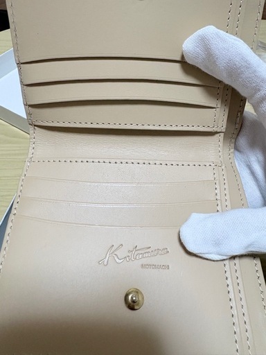 【極美品】キタムラ2つ折り財布