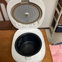 炊飯器の画像