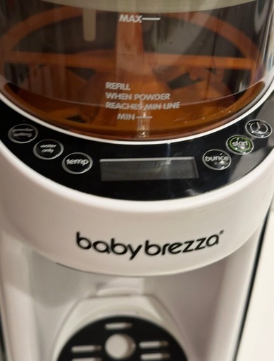 【 BabyBrezza 】 全自動ミルクメーカー