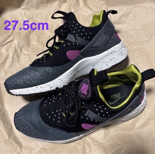 ナイキ スニーカー エアハラチ ユーティリティー AirHuarache