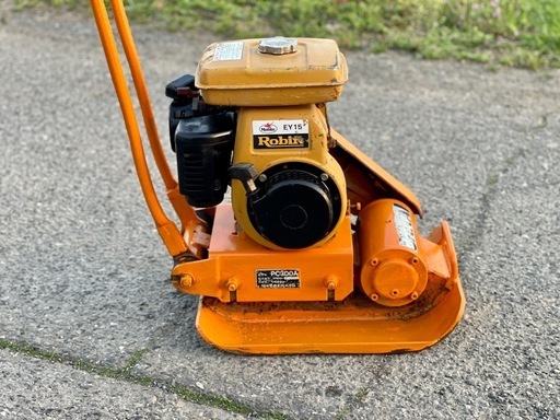 サカイ　プレートコンパクター　プレートランマー 転圧機 振動プレート　作動品