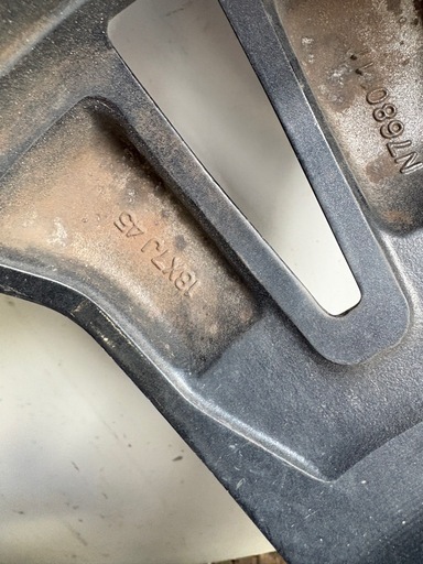 日産T32エクストレイル純正18インチアルミホイール