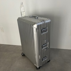 アルミ　スーツケースの画像
