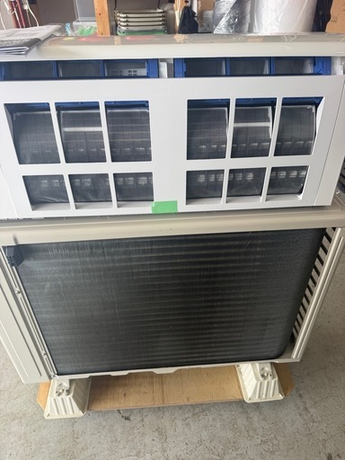 2019年　シャープ　4.0k 14-16畳　
100v