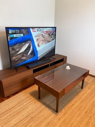 55型4K液晶テレビ&テレビ台&レトロテーブル
