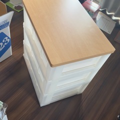 4/15引き取り限定！木製調天板付き 3段収納チェスト / プラスチック衣装ケースの画像