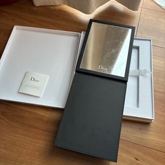 Dior 鏡の画像