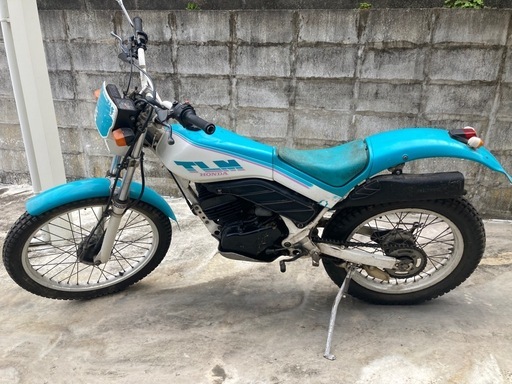 引き取り希望　TLM200R 書類無し　
不動