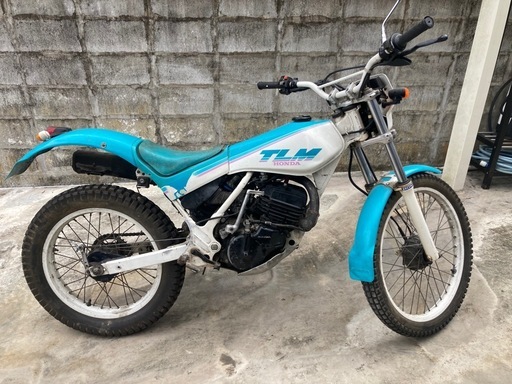 引き取り希望　TLM200R 書類無し　
不動