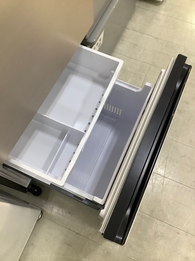 取りに来れる方限定！HITACHI(ヒタチ)の3ドア冷蔵庫です！