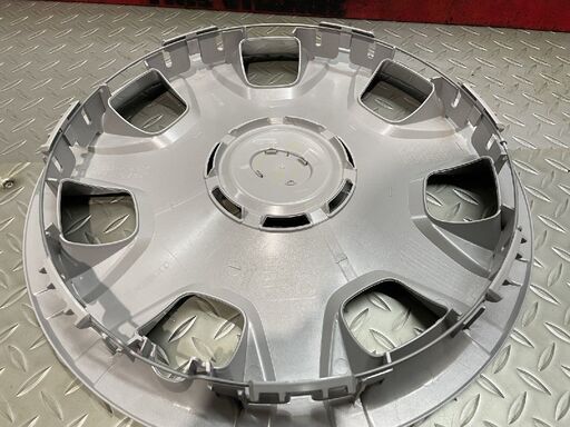 【新品】TOYOTA トヨタ 200系ハイエース 純正ホイールキャップ ホイールカバー 15インチ 4枚　(WC117)