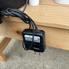 ハンディファン(スタンド、充電器付き)の画像