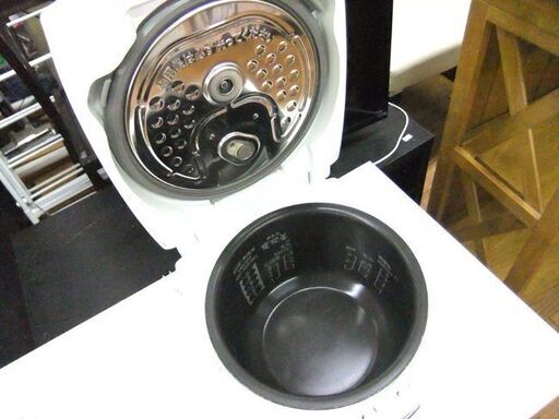 三菱 IH炊飯器 5.5合炊き 2018年製 NJ-VE109-W ホワイト 白 炭炊釜 MITSUBISHI 炊飯ジャー 札幌市厚別