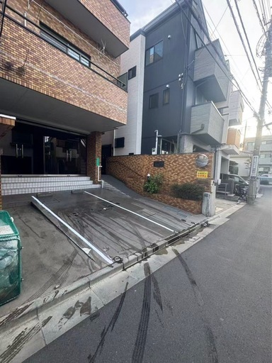 板橋区若木１丁目メゾンメイプル月極駐車場募集
