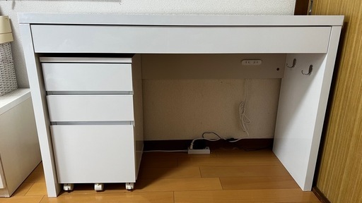 白 ドレッサー 収納付き シンプル 美品