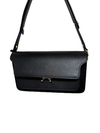 値段交渉あり。MARNI サフィアーノレザーバッグ
