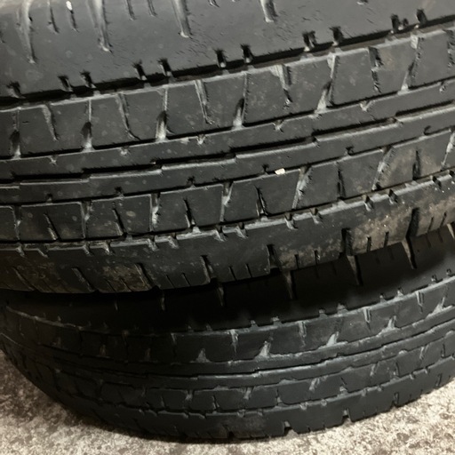 ハイエース　タイヤ　195/80/15LT