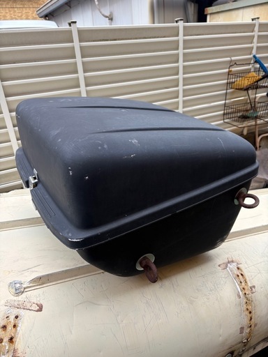 中古ホンダジャイロX2ストに着いていたリアボックス　鍵無し