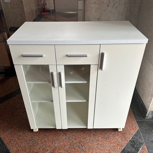 食器棚 (ゆり) 大橋の収納家具《食器棚、キッチン収納》の中古あげます 