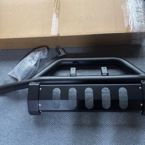 【バンパーグリルパーツ】（新品）【 軽トラック等】