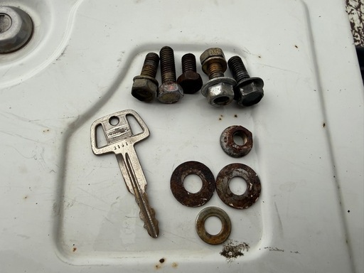 三菱 U61T U62T ミニキャブトラック/ダンプ　工具箱