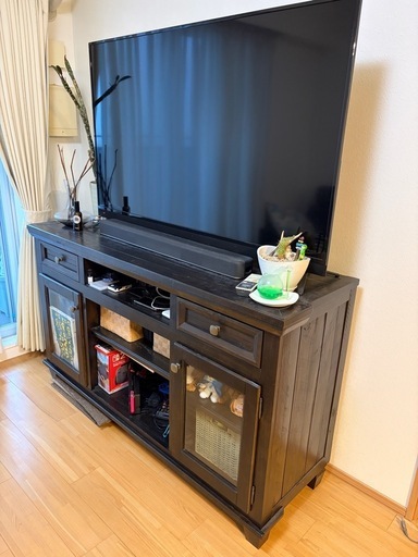 テレビボード（キャビネット）