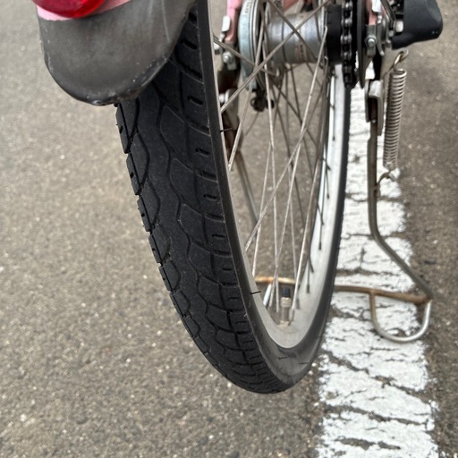 ブリヂストン電動自転車26インチバッテリーは2つつけます。1つは1番良いバッテリーをつけます。約40走れると思います。パワーモードで