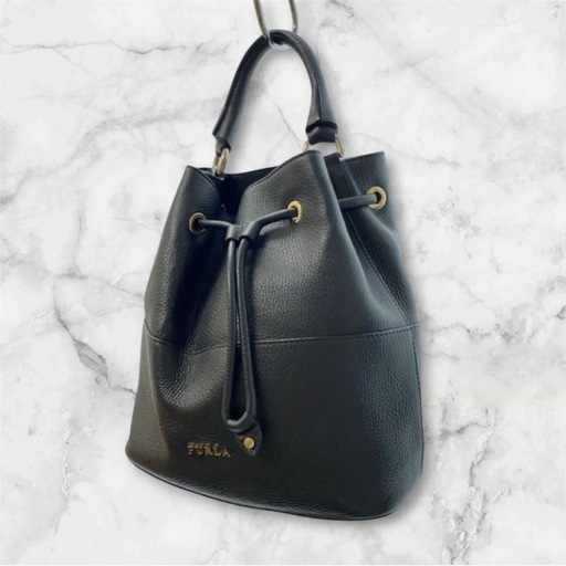 美品✨　FURLA フルラ　ハンドバッグ　かばん　カバン