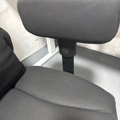 ほぼ未使用　傷有り　写真椅子の画像