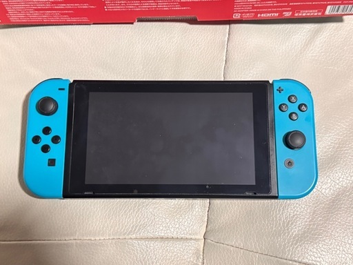 【中古品】NintendoSwitch  (ジョイコンはネオンブルー)