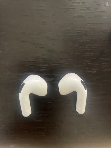 AirPods4