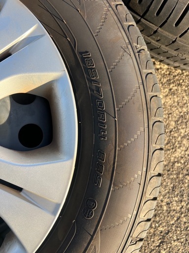 【バリ溝】DUNLOP ENASAVE EC204 185/70R14