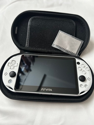 PS Vita本体 PCH-2000 ホワイト (はしこ) 札幌のポータブルゲーム《PSP 