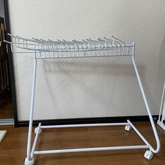 スラックスハンガーの画像