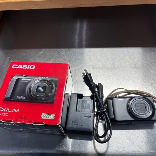 CASIO デジタルカメラ EXILIM ブラック EX-H30BK中古美品