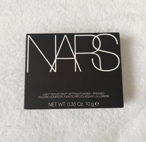 ①（新品）NARS ライトリフレクティングセッティングパウダー 5894 10g