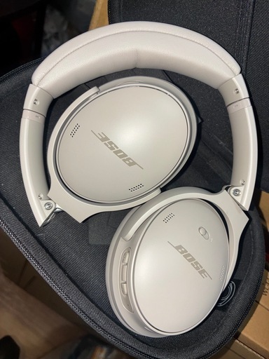 【早い者勝ち！使用頻度少ない美品！】Bose QuietComfort Headphones LE 完全 ワイヤレス ヘッドホン ノイズキャンセリング Bluetooth接続 マイク付 最大24時間再生 急速充電 サンドストーン