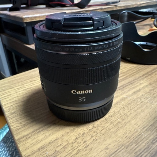 Canon RF35mm F1.8 マクロ IS STM