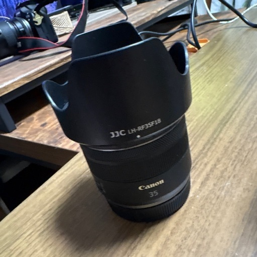 Canon RF35mm F1.8 マクロ IS STM