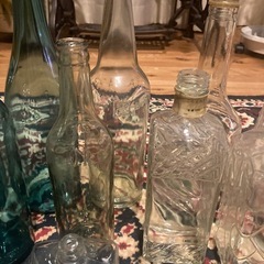 昭和レトロ　酒瓶他 気泡ガラス レトロ瓶　色ガラス　10本の画像
