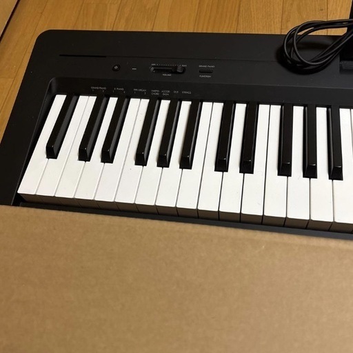 中古ヤマハキーボード(電子ピアノ)P-145B・2025年製・箱保証書ケーブル各種付属品付き  